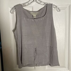 Norton McNorton, green pull over top